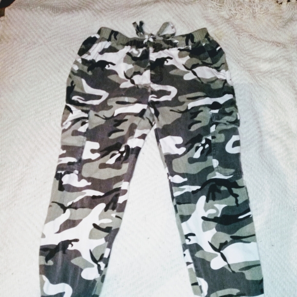 almost famous camo pants